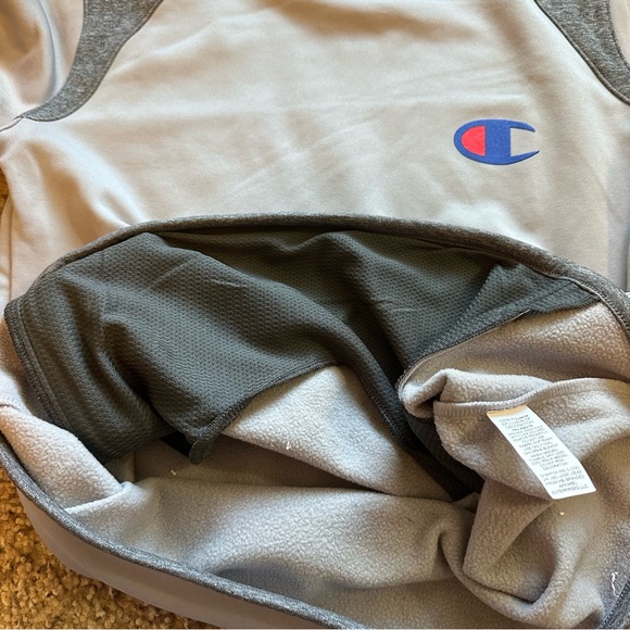 Champion Light Gray Sweatshirt - Picture 6 of 7